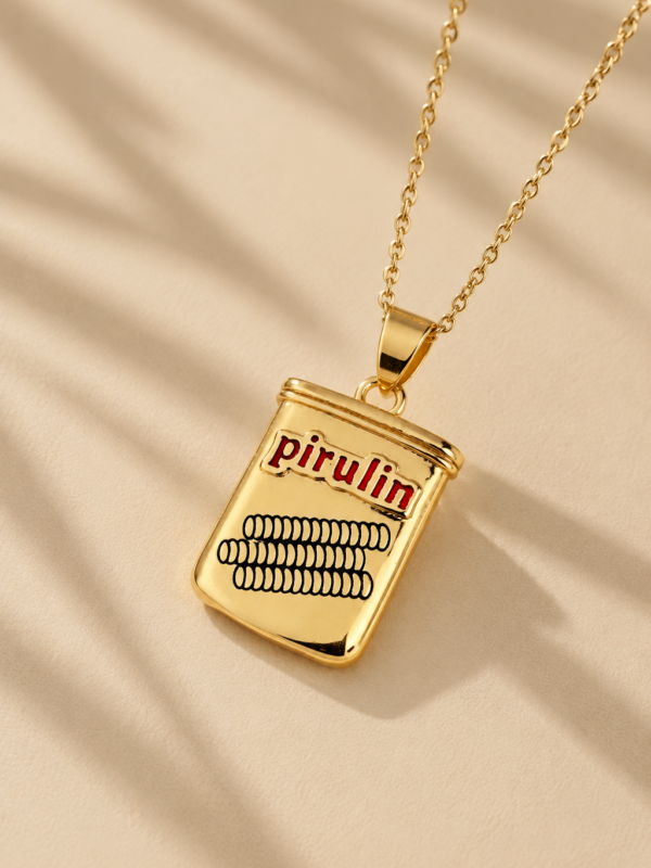 PIrulin Pirulin Charm